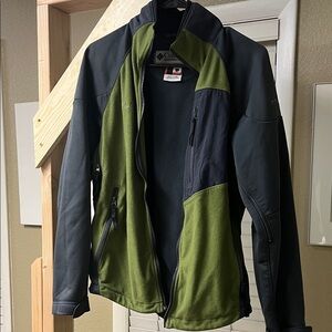 Columbia Men's Small Green and Gray Fleece Jacket